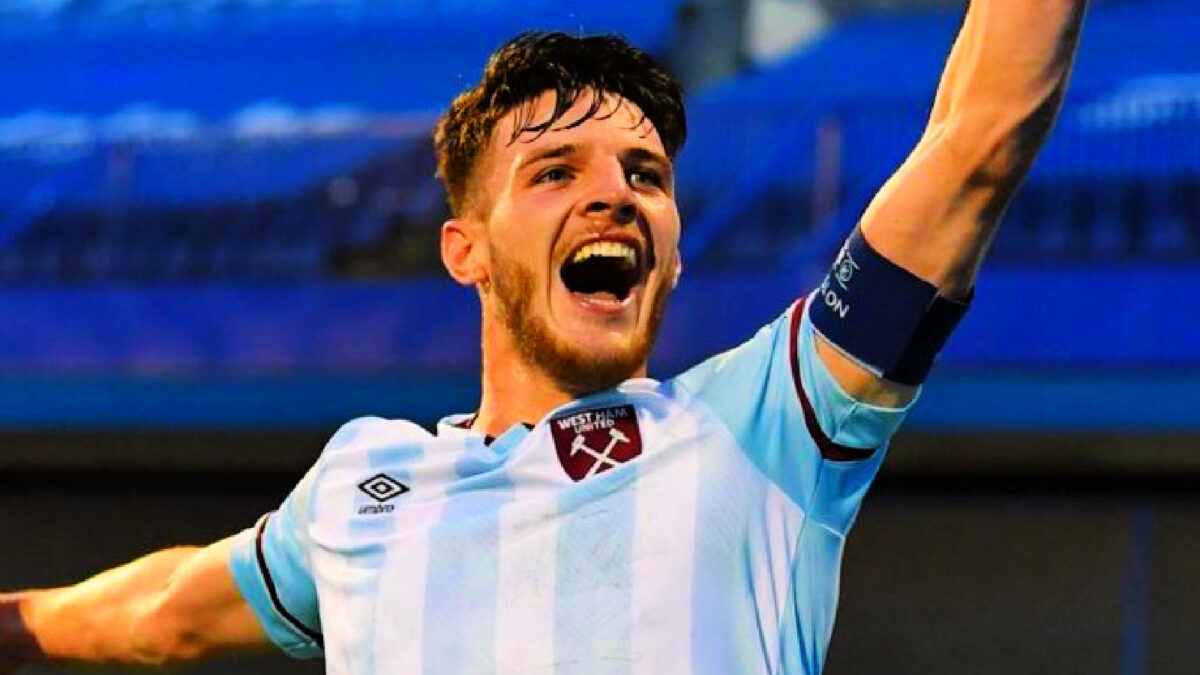 Declan Rice celebrates after scoring a goal against Dinamo Zagreb