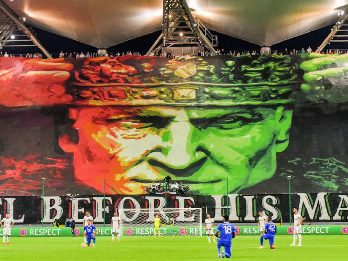 Legia Warsaw tifo v Leicester City