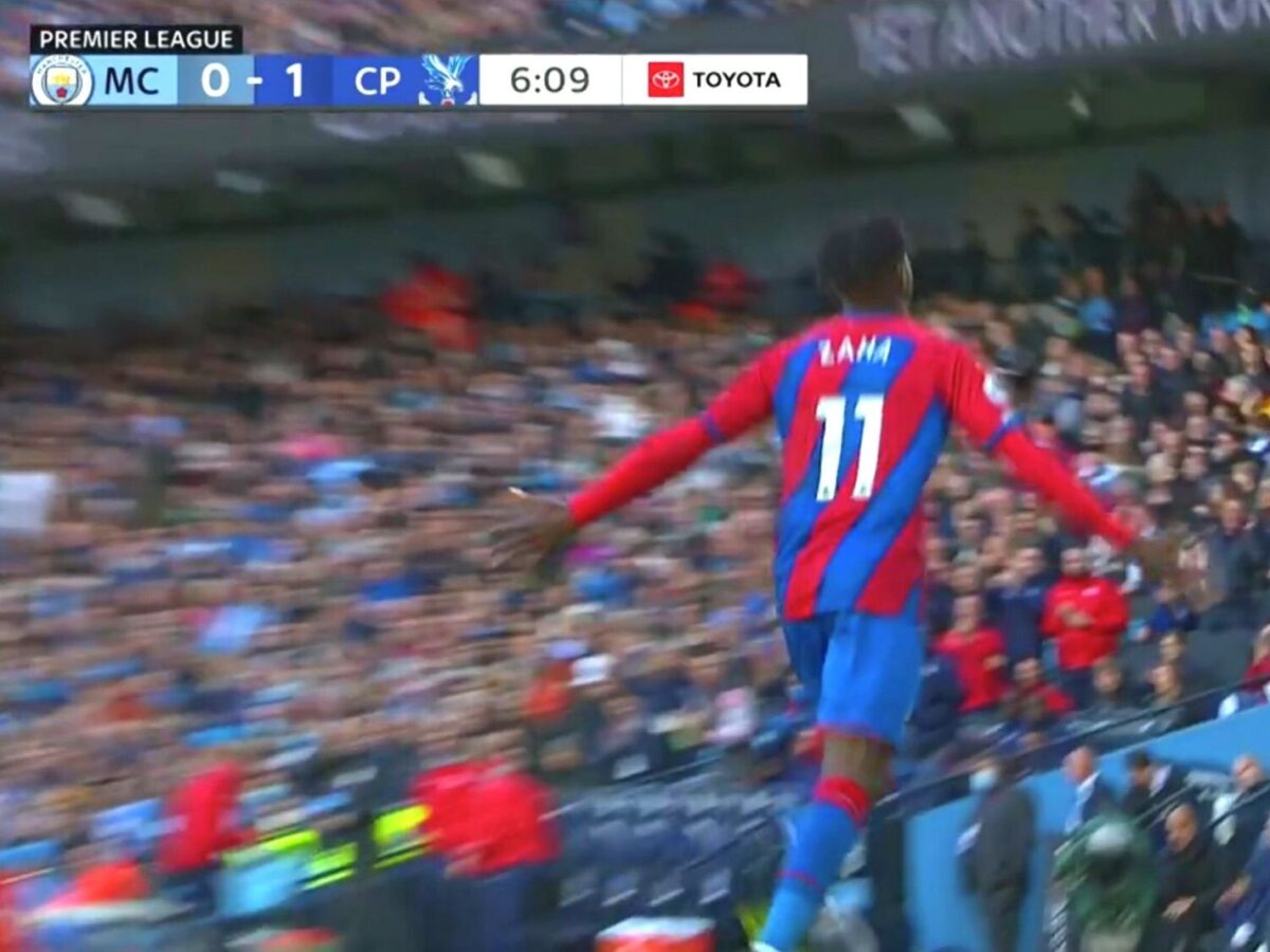 Wilfried Zaha celebrates goal against Man City