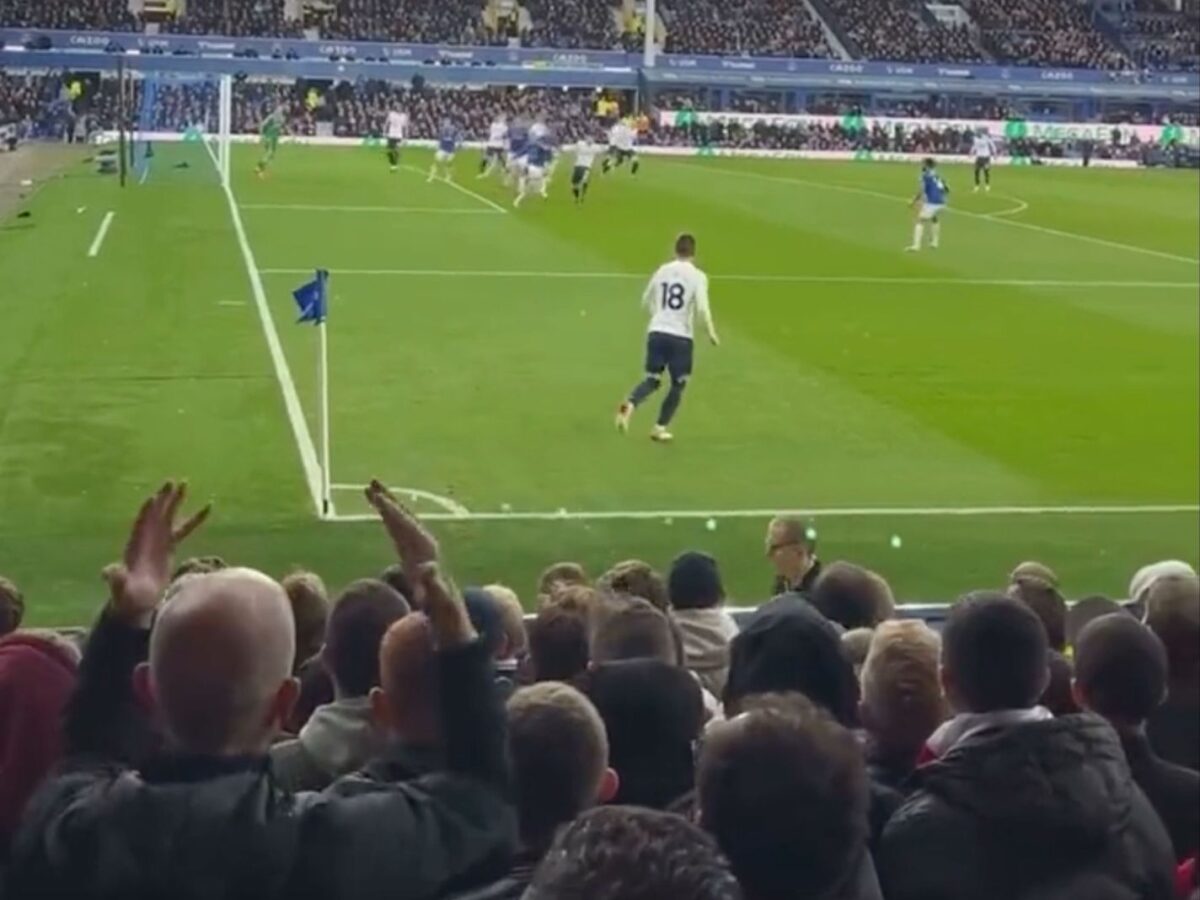 Lo Celso free kick v Everton