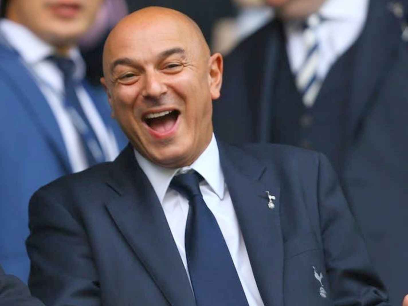 Rare photo of Tottenham chairman Daniel Levy with hair has fans shocked ...