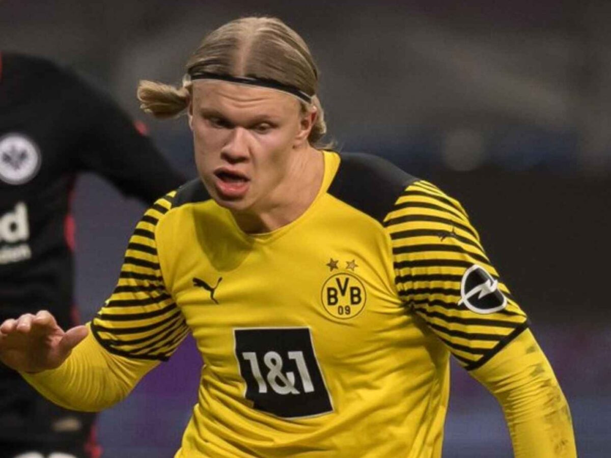 Erling Haaland in action against Eintracht Frankfurt