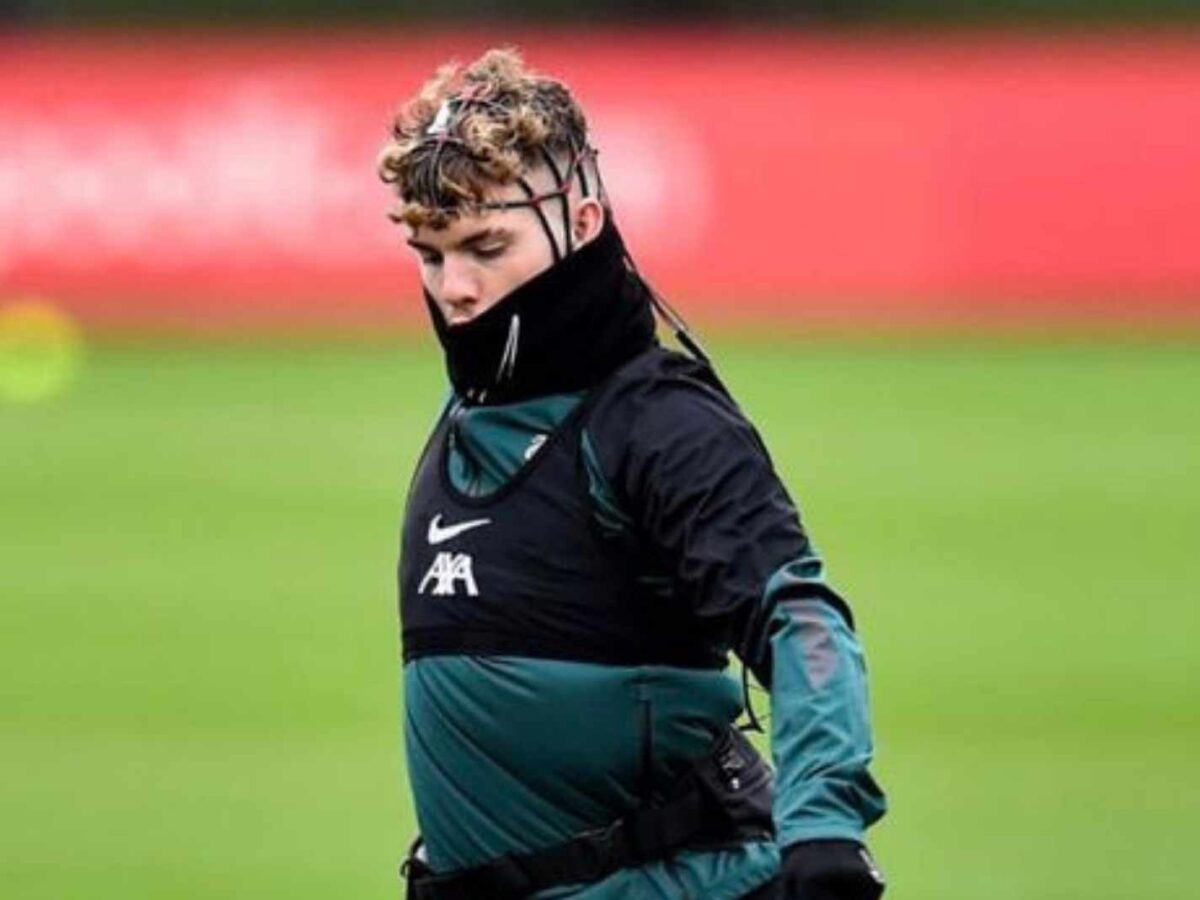 Harvey Elliott in training