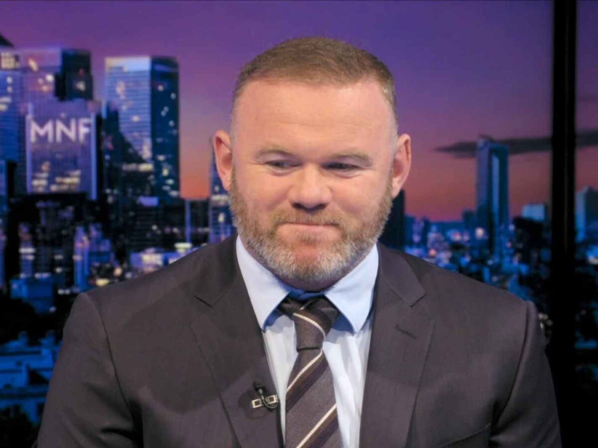 wayne-rooney-causes-stir-with-blunt-critique-of-jose-mourinho-on-monday