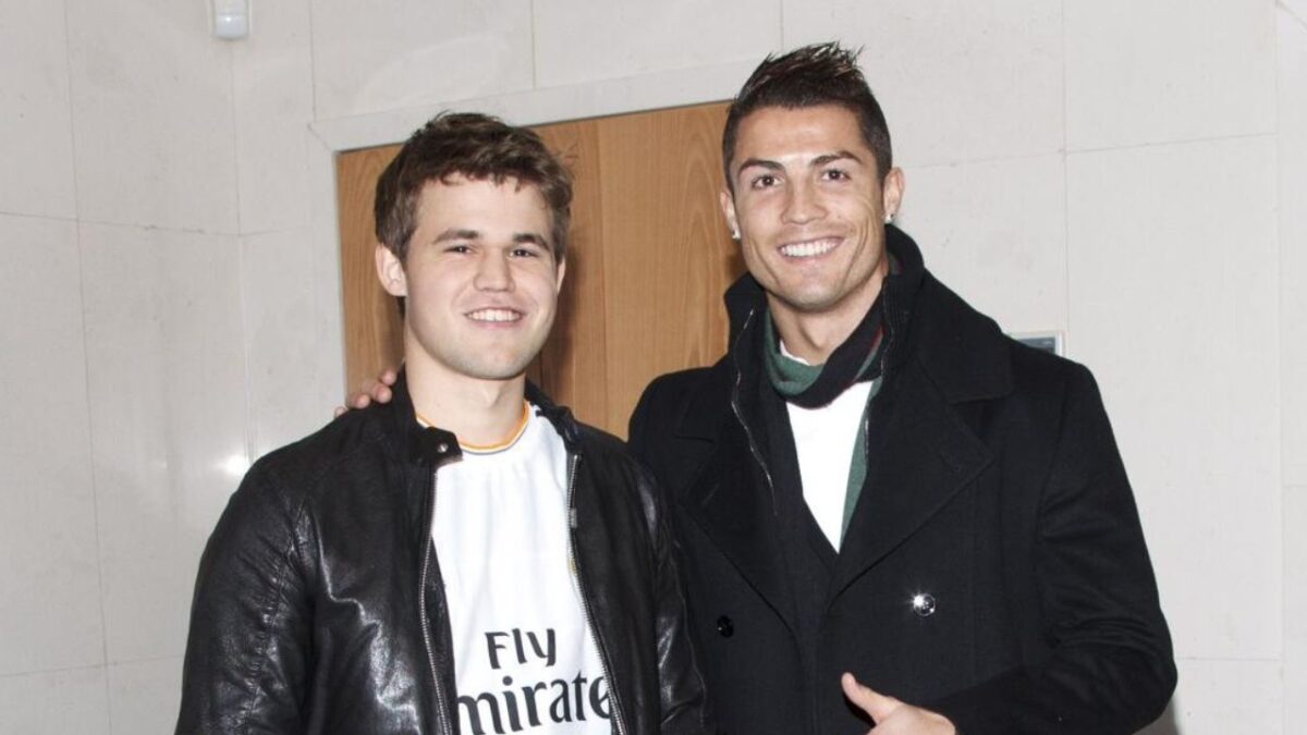 Magnus Carlsen meeting Cristiano Ronaldo in 2013