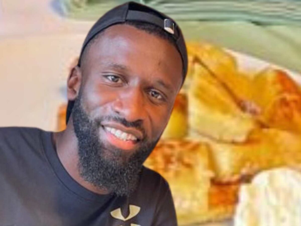 Antonio Rudiger with German pancakes in the background